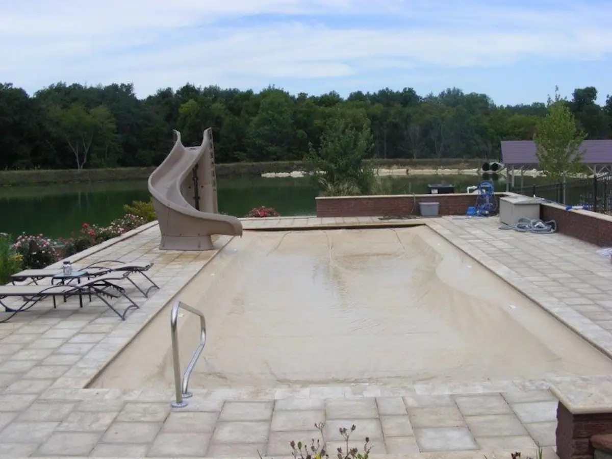 Fiberglass pool installation carried out by Backyard Pool & Patio, Illinois